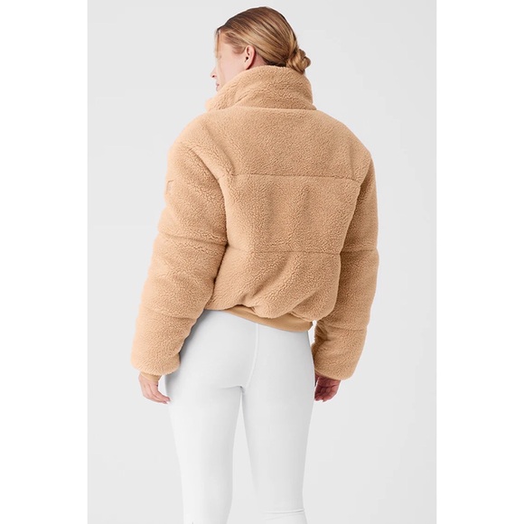 Alo Yoga Sherpa Snow Angel Puffer Camel M - Picture 2 of 15